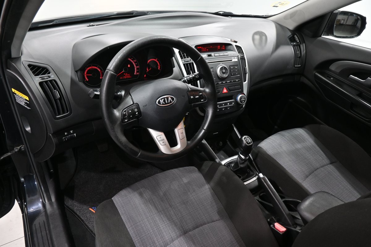 Foto Kia Ceed 9