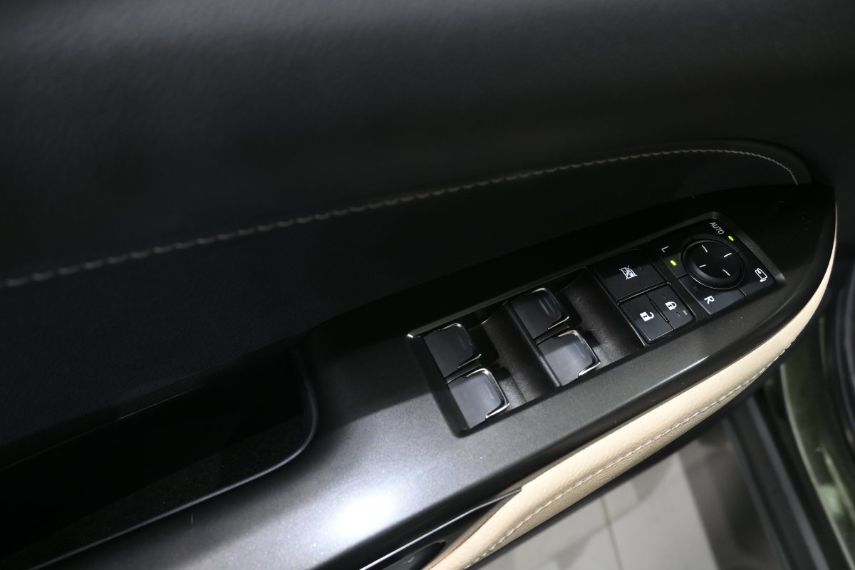 Foto Lexus NX 28