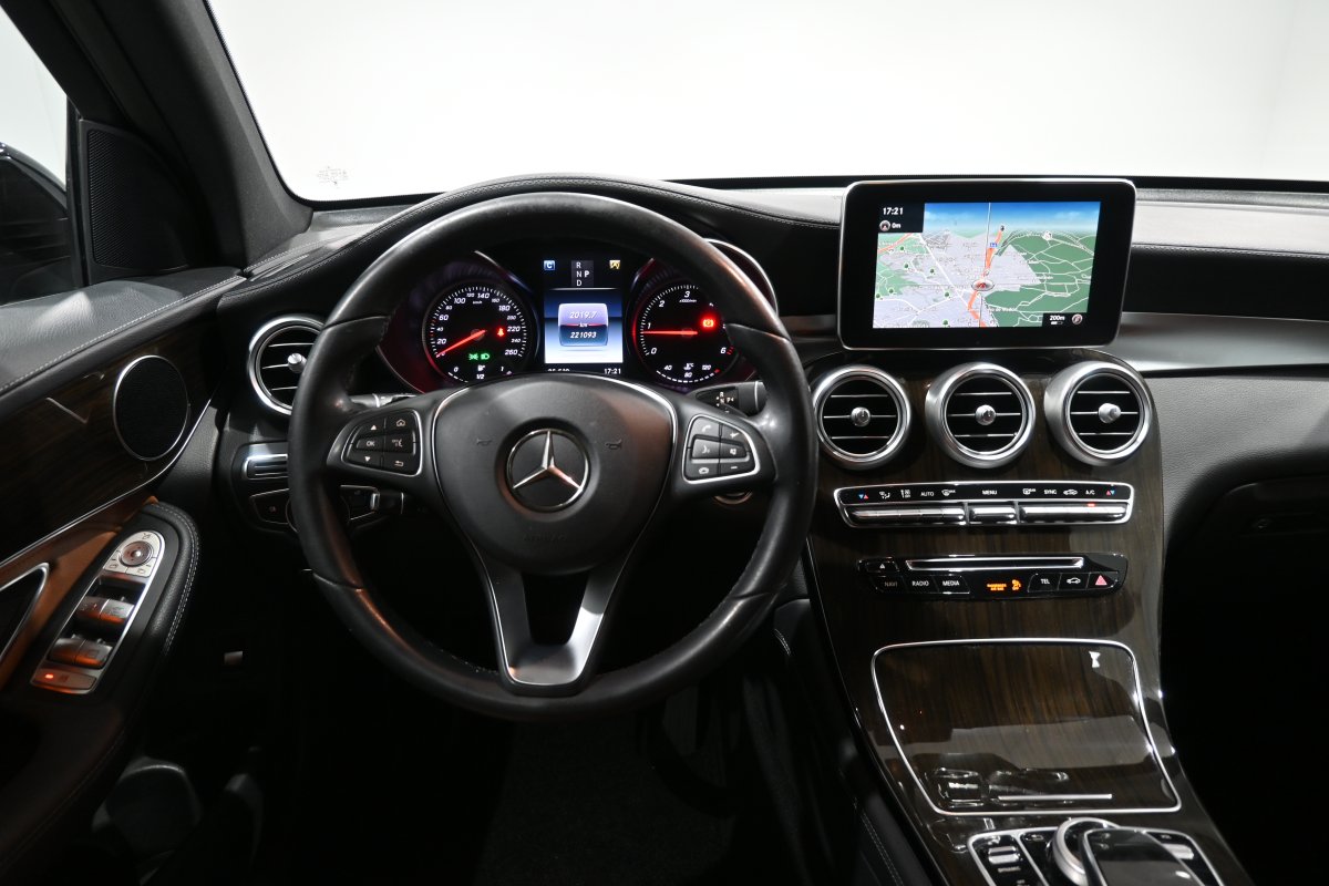 Foto Mercedes-Benz GLC 18