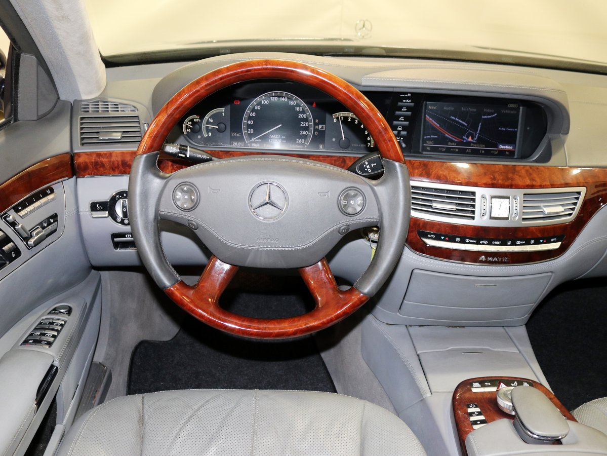 Foto Mercedes-Benz S 500 23