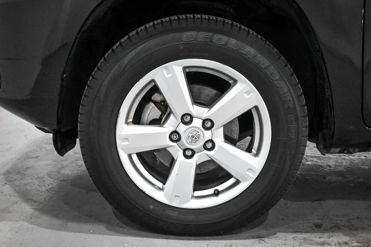 Foto Toyota RAV-4 25