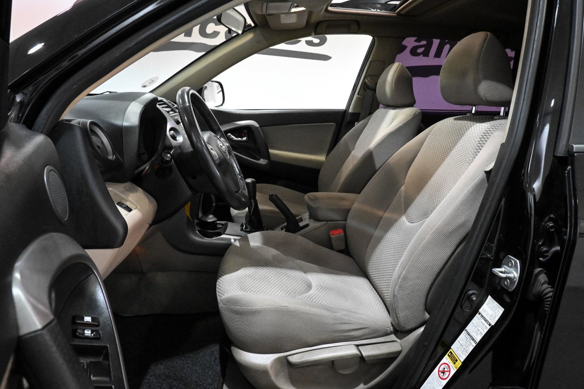 Foto Toyota RAV-4 10