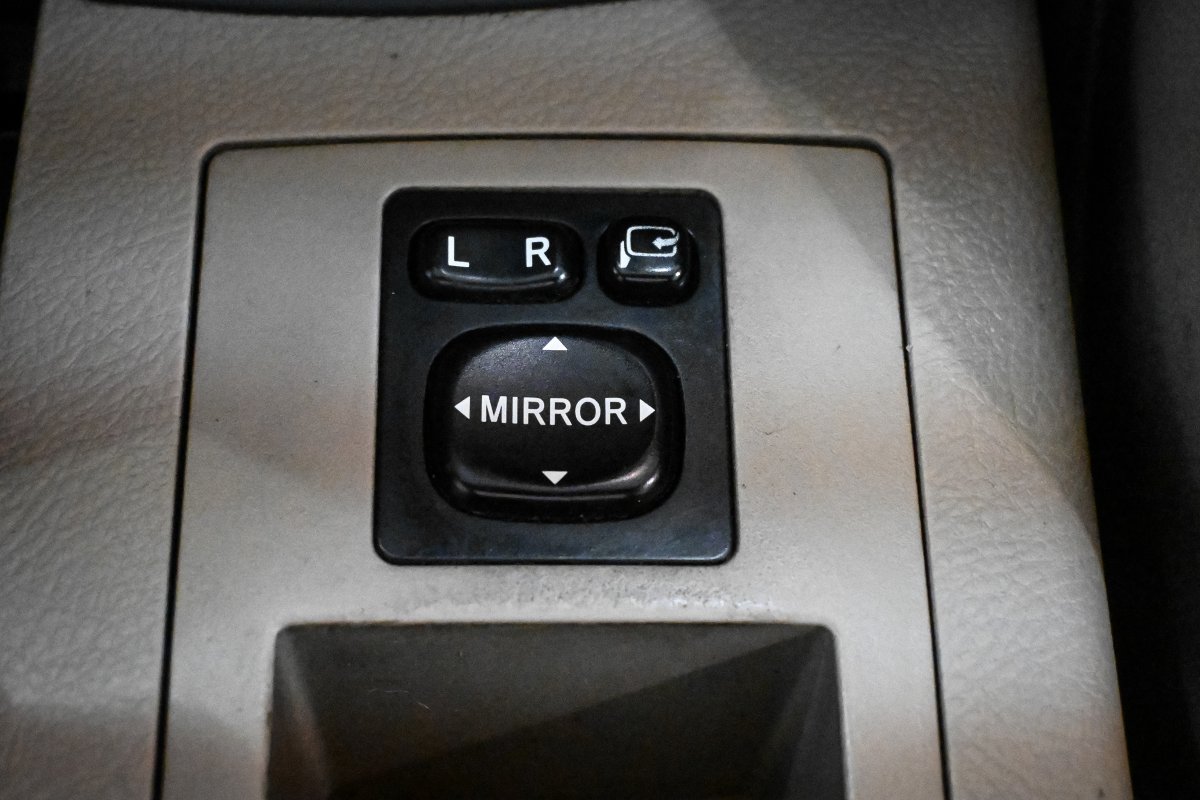 Foto Toyota RAV-4 24