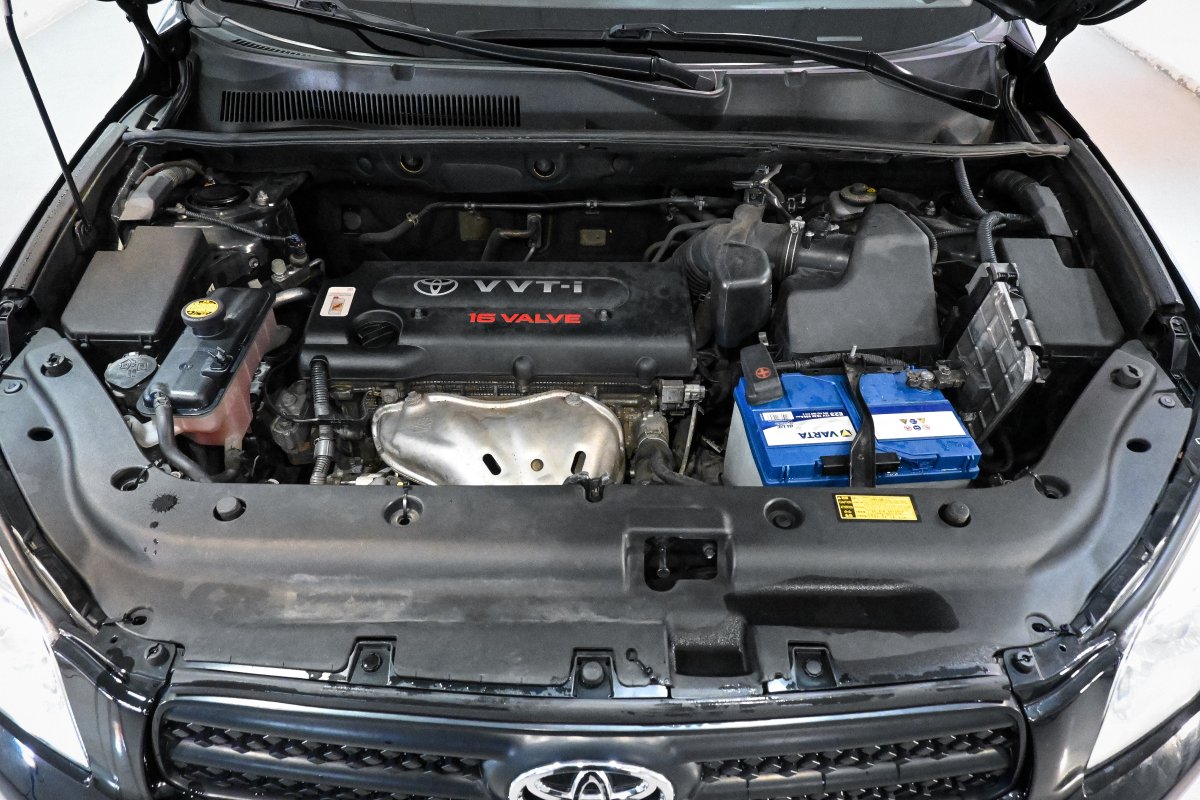 Foto Toyota RAV-4 8