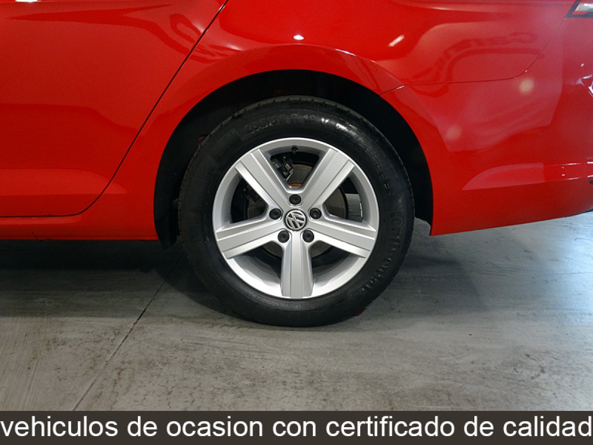 Foto Volkswagen Golf 36