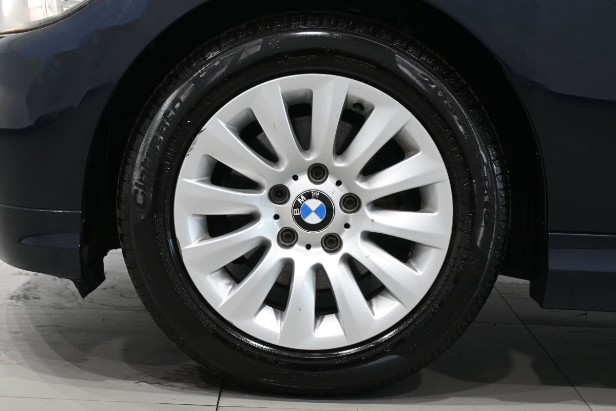 Foto Bmw Serie 3 26
