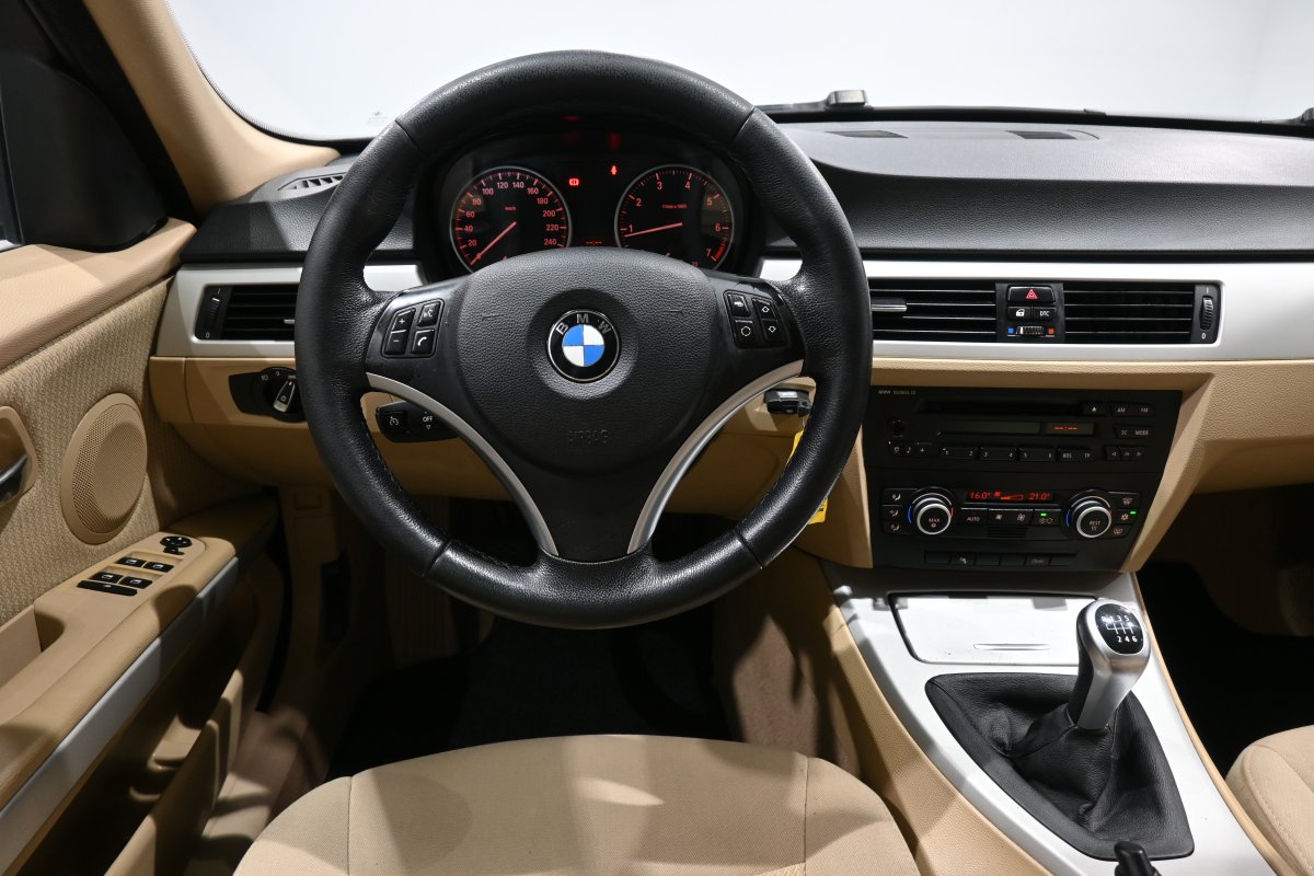 Foto Bmw Serie 3 17