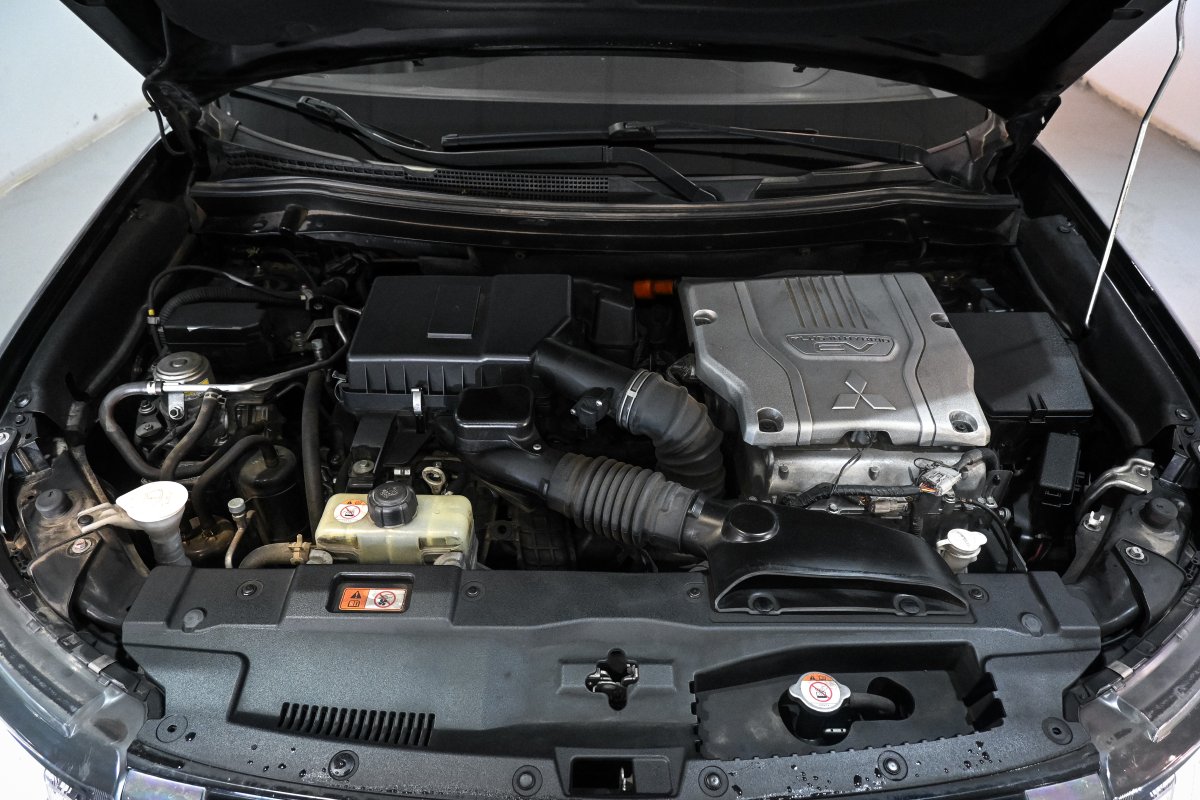 Foto Mitsubishi Outlander 8