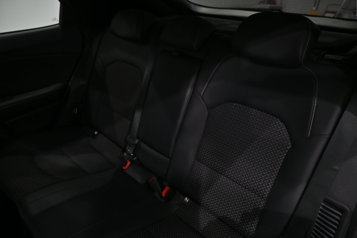 Foto Kia XCeed 12