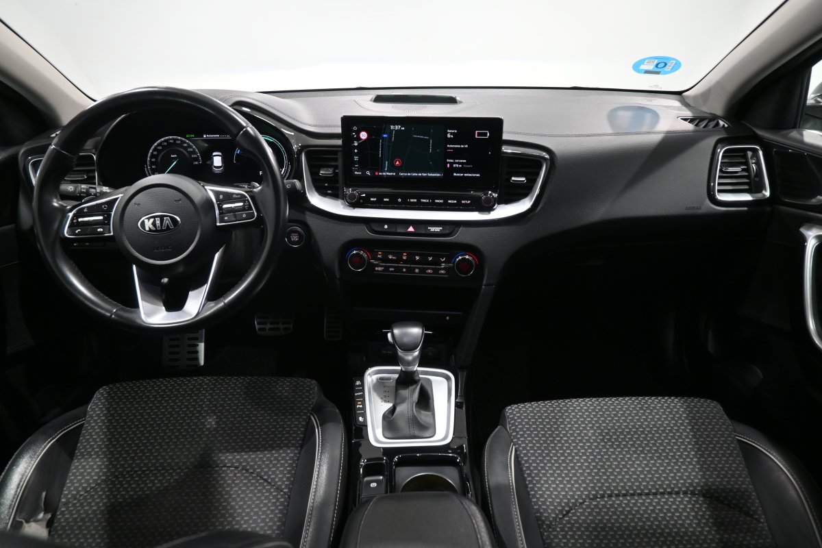 Foto Kia XCeed 18