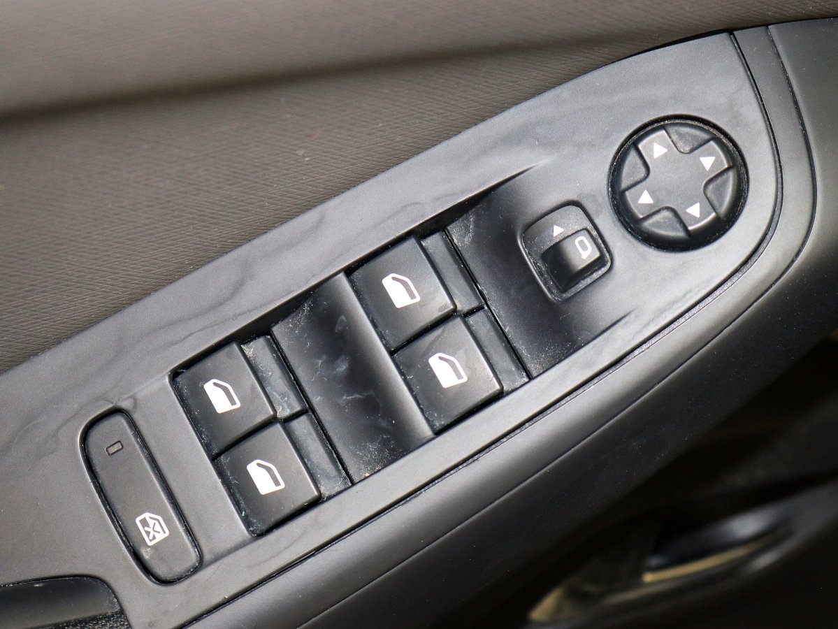 Foto Citroen C4 Picasso 24