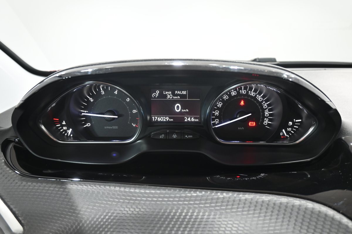Foto Peugeot 2008 13