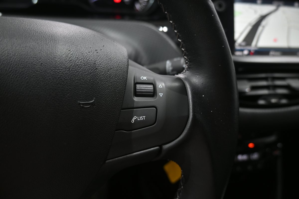 Foto Peugeot 2008 23