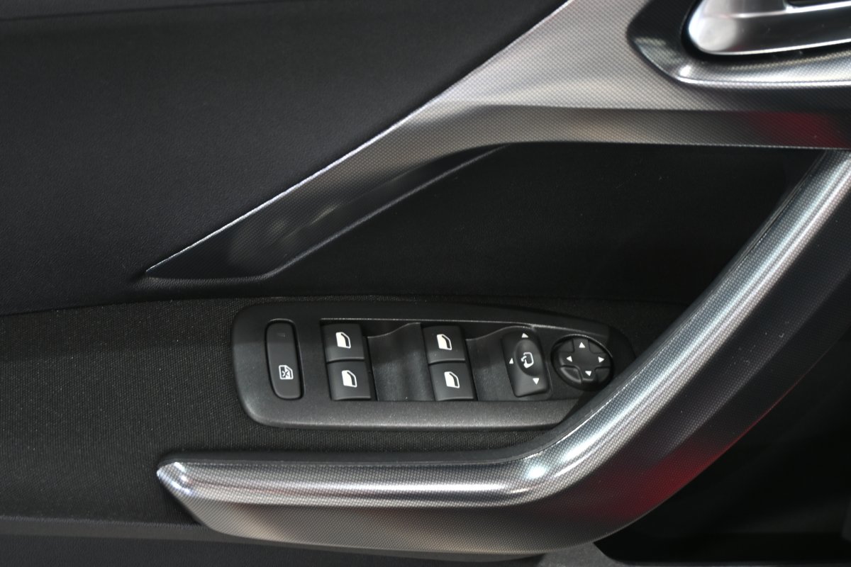 Foto Peugeot 2008 27