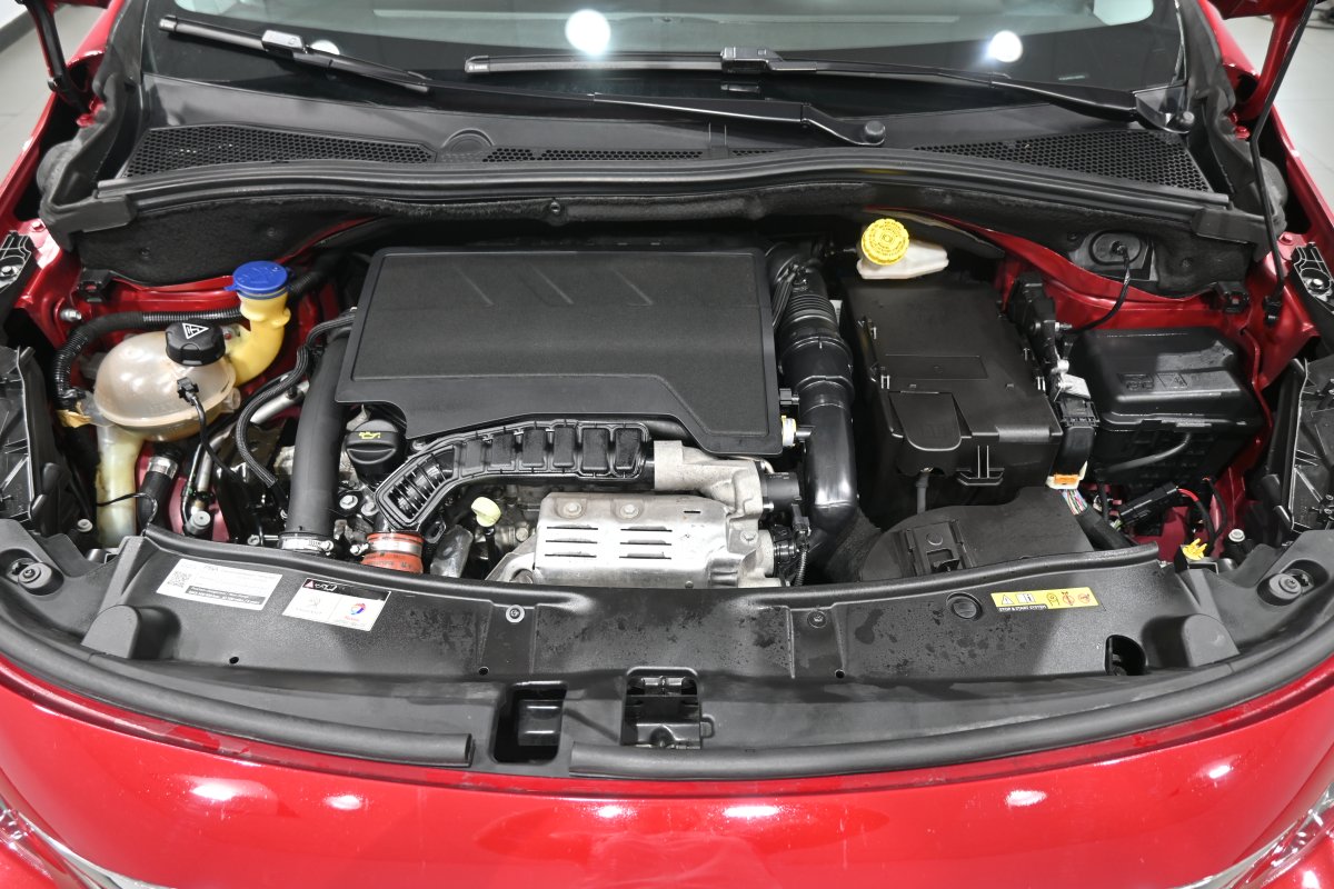 Foto Peugeot 2008 7