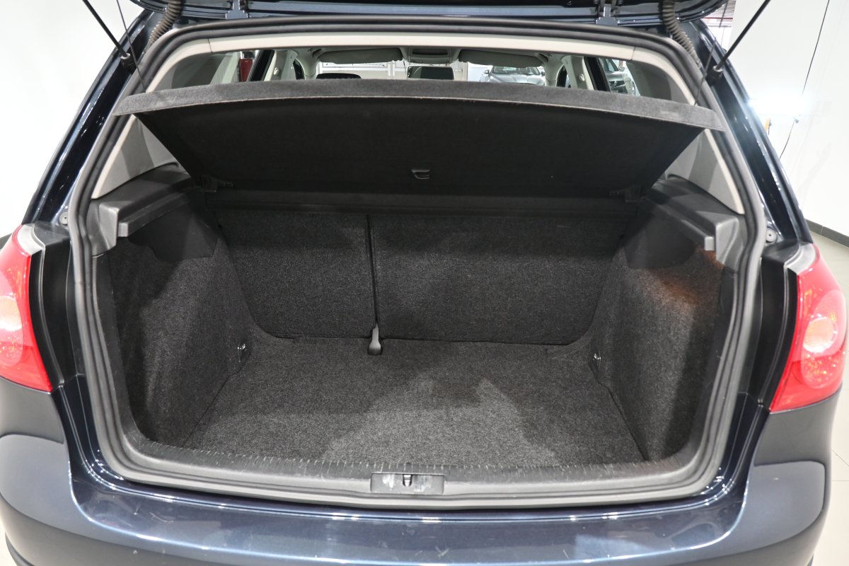 Foto Volkswagen Golf 8