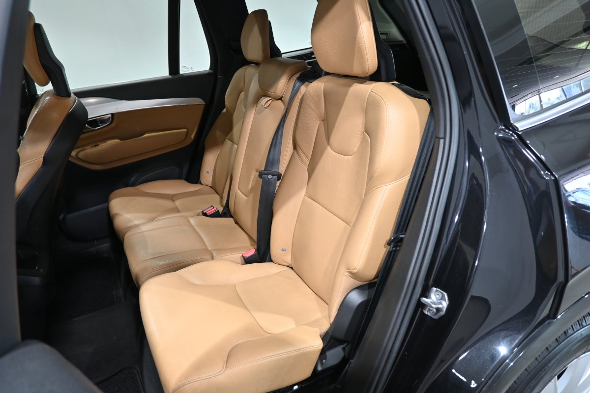 Foto Volvo XC90 12