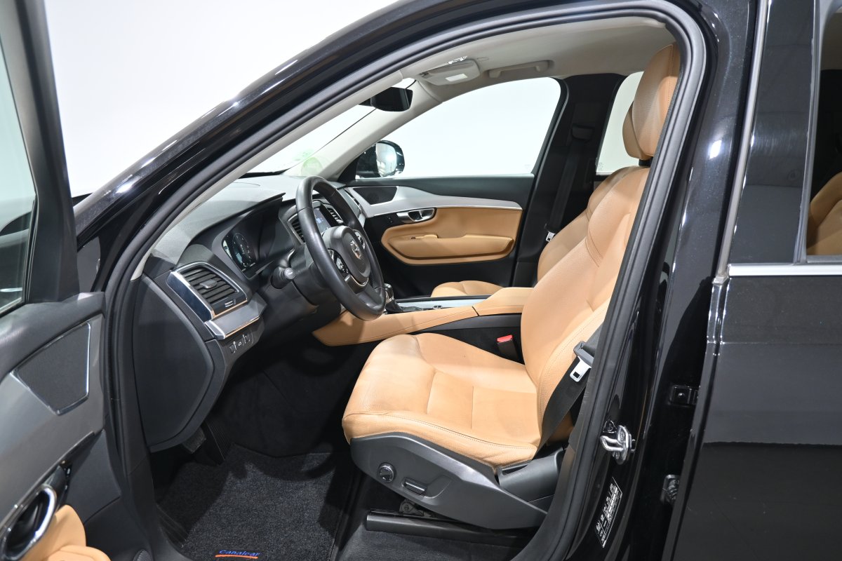 Foto Volvo XC90 11