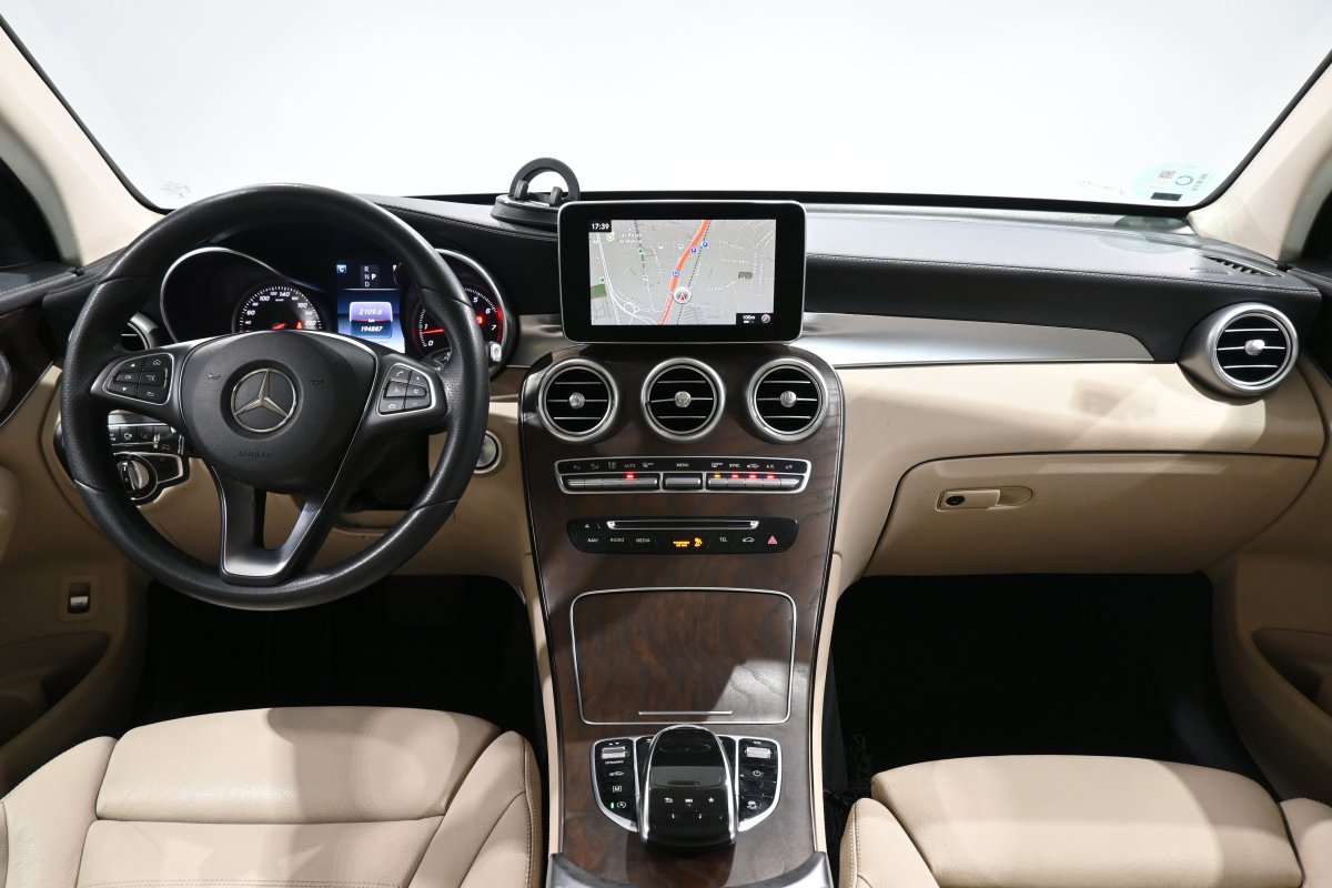 Foto Mercedes-Benz GLC 19