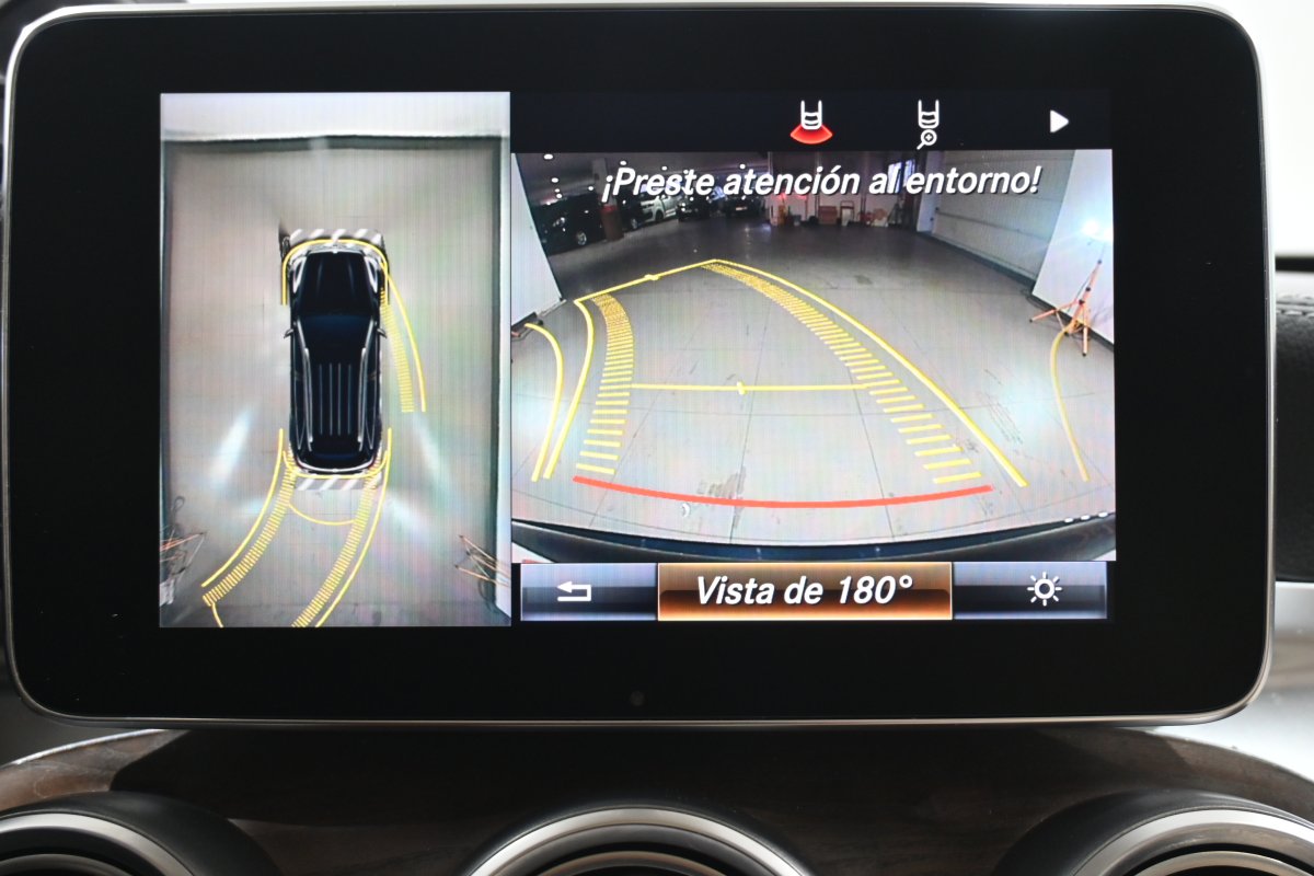 Foto Mercedes-Benz GLC 16