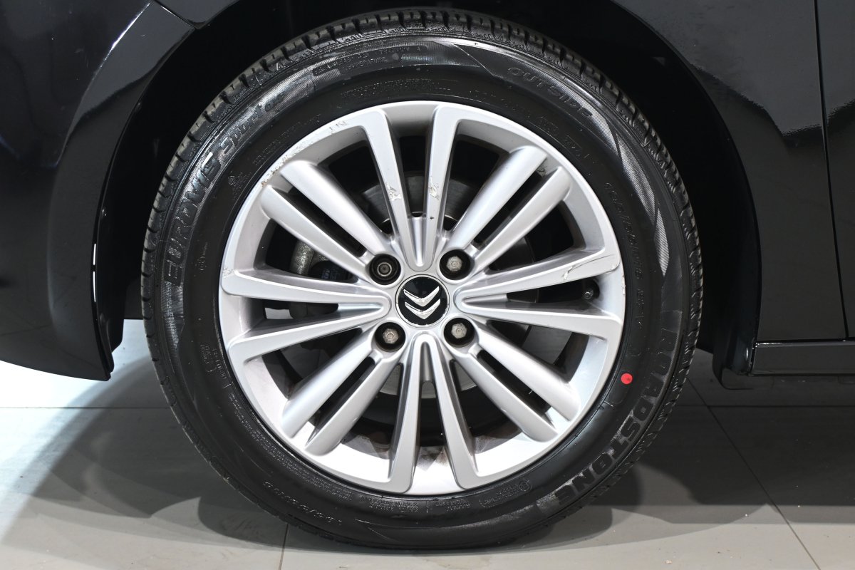 Foto Citroen C-Elysee 23