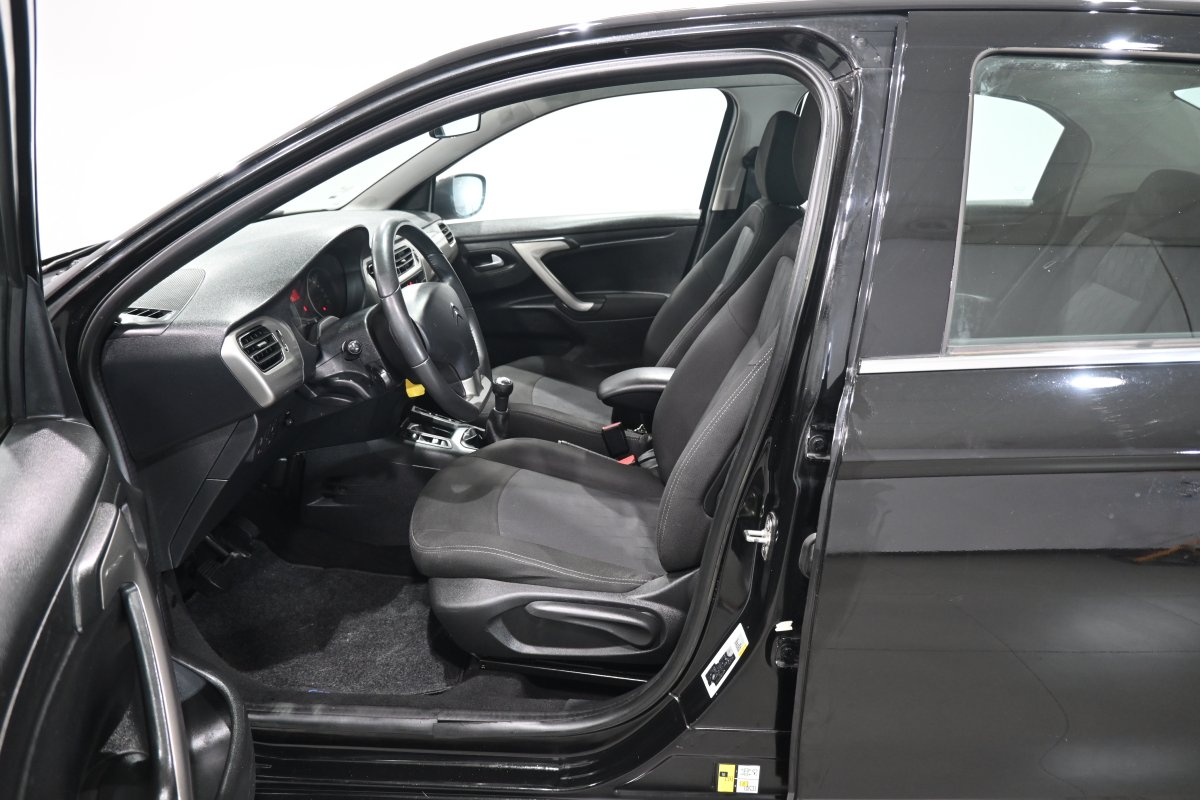 Foto Citroen C-Elysee 10