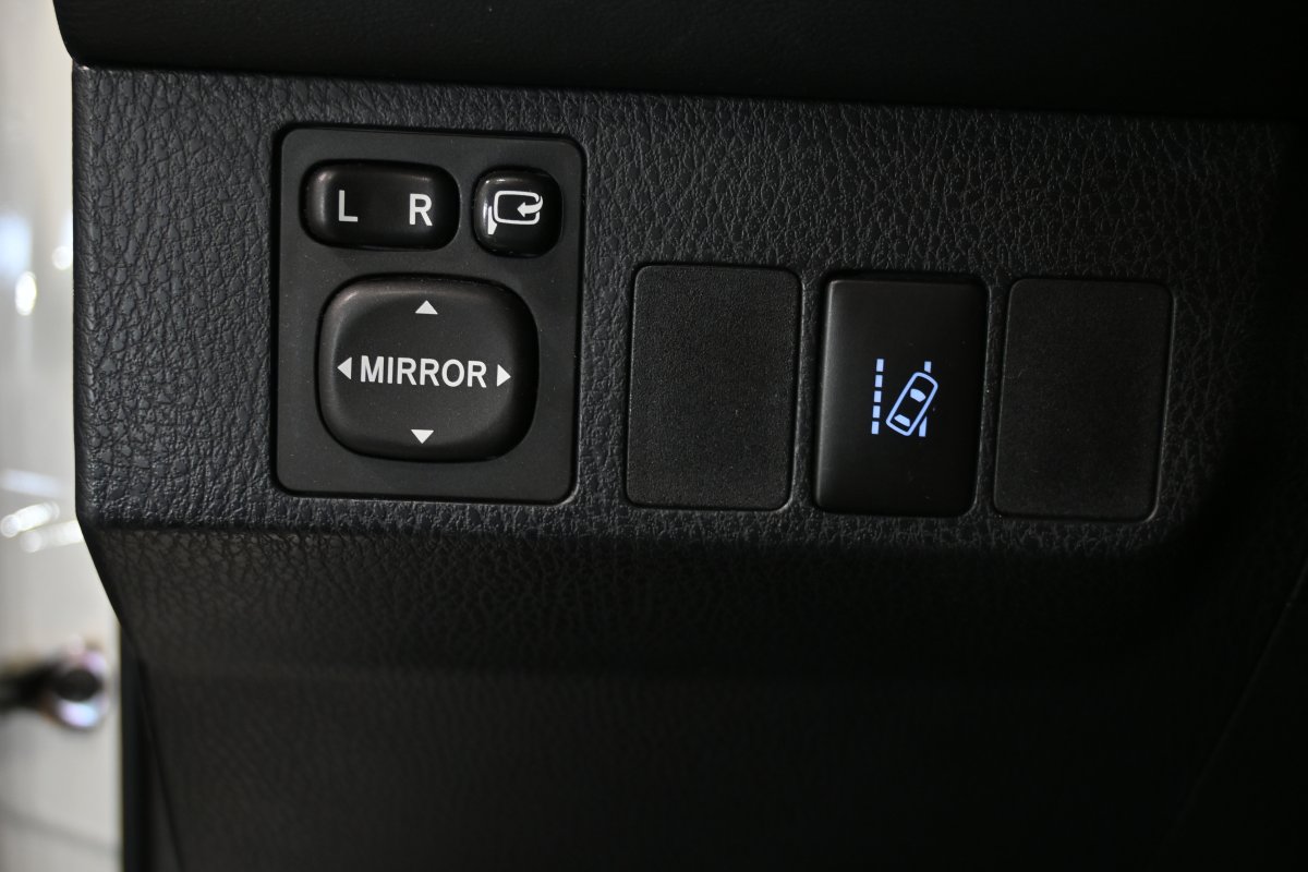 Foto Toyota RAV-4 25