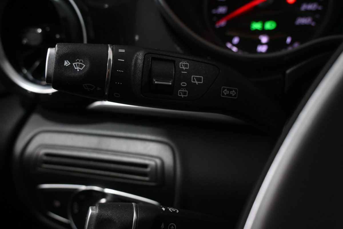 Foto Mercedes-Benz Clase V 28