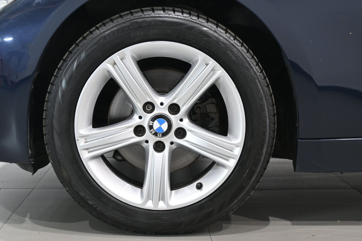 Foto Bmw 320d 24
