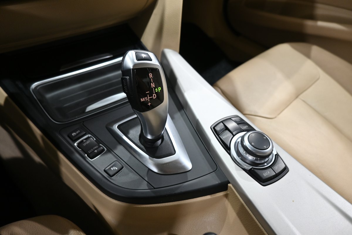 Foto Bmw 320d 18