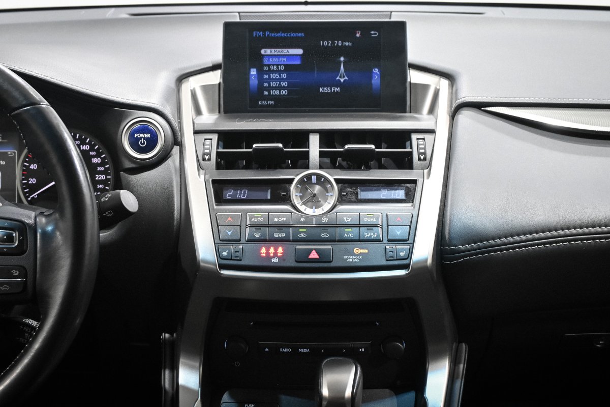 Foto Lexus NX 14
