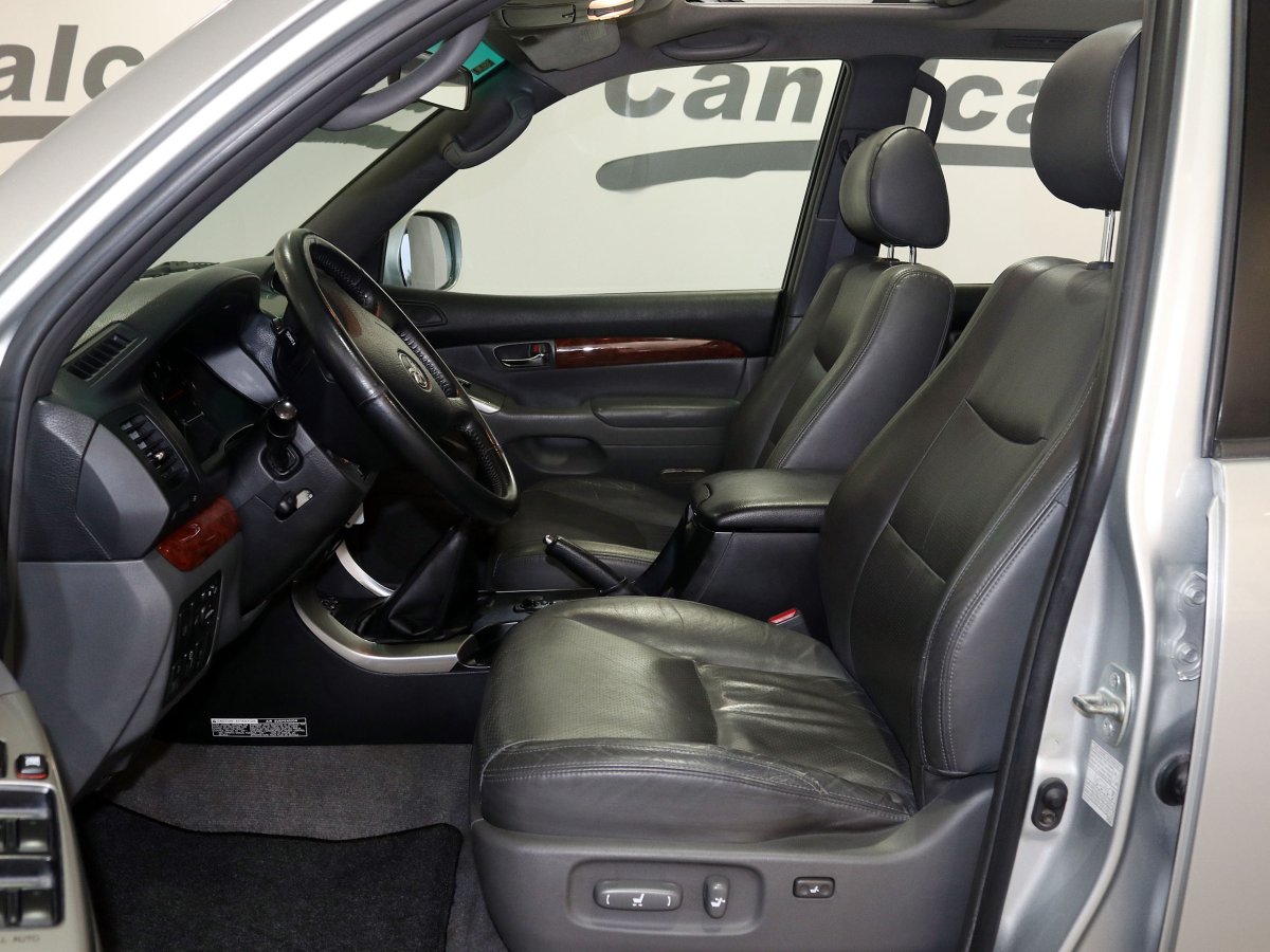 Foto Toyota Land 12