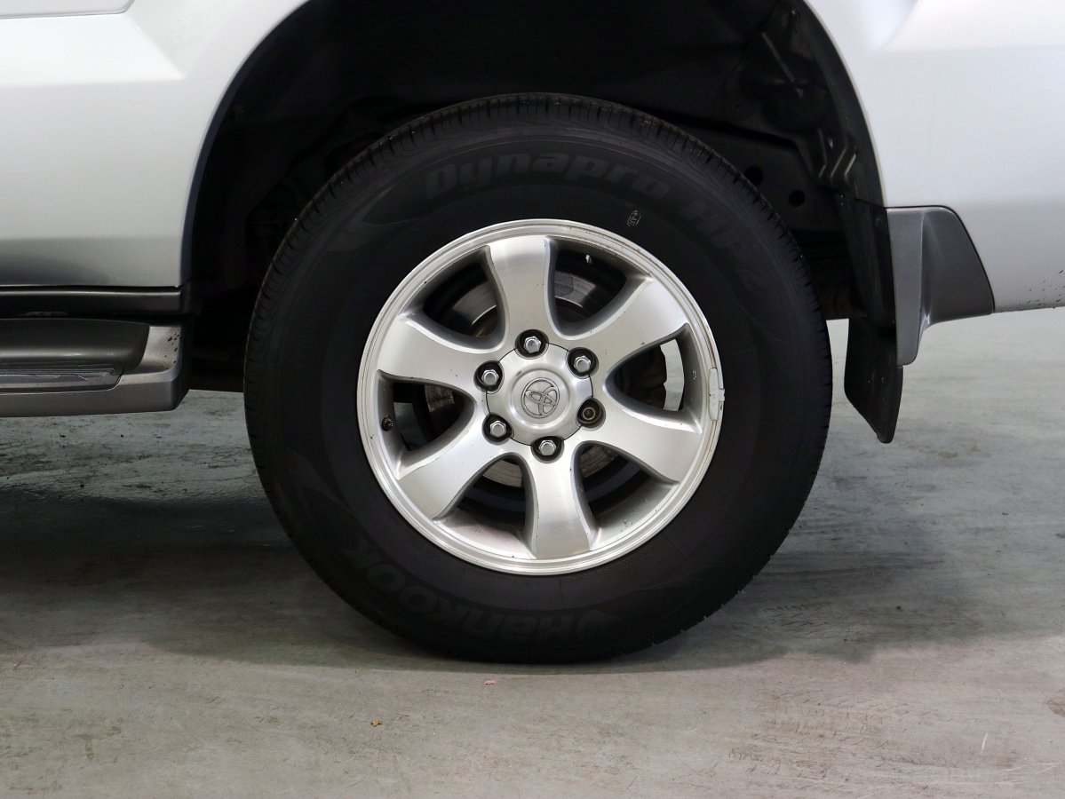 Foto Toyota Land 36