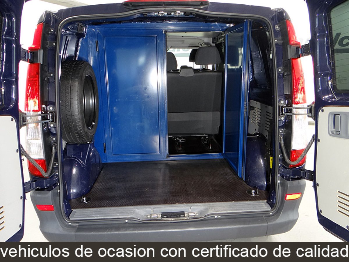 Foto Mercedes-Benz Vito 13