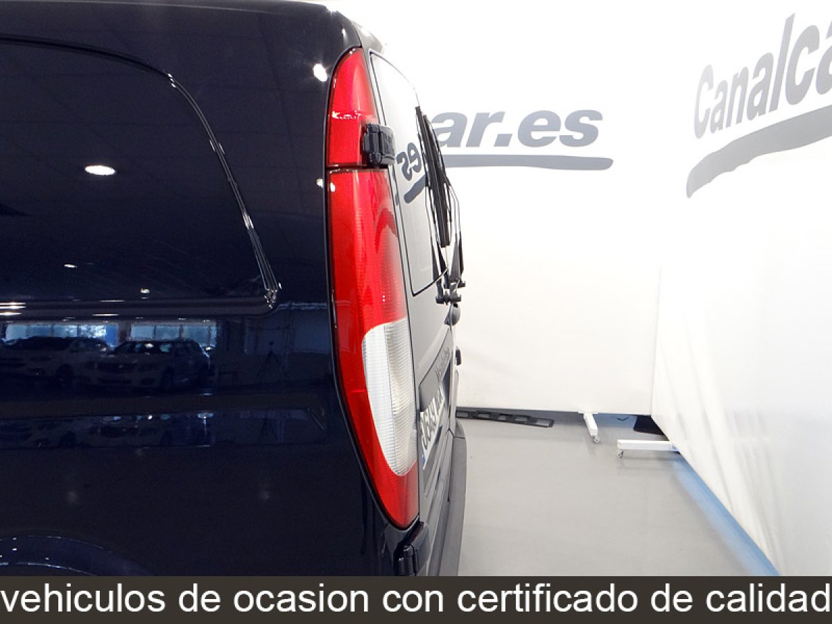 Foto Mercedes-Benz Vito 16