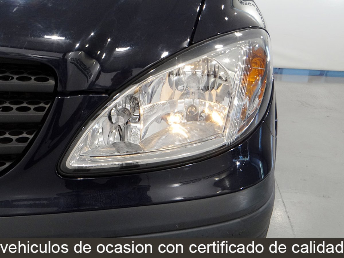 Foto Mercedes-Benz Vito 19