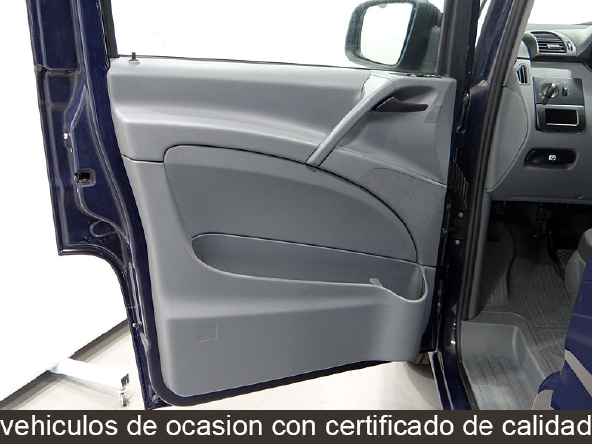 Foto Mercedes-Benz Vito 24