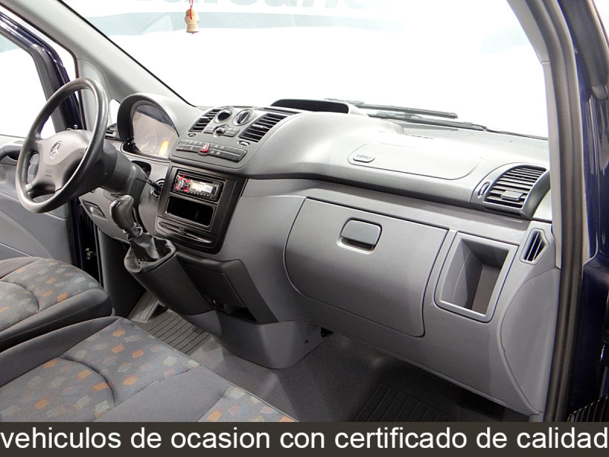 Foto Mercedes-Benz Vito 25