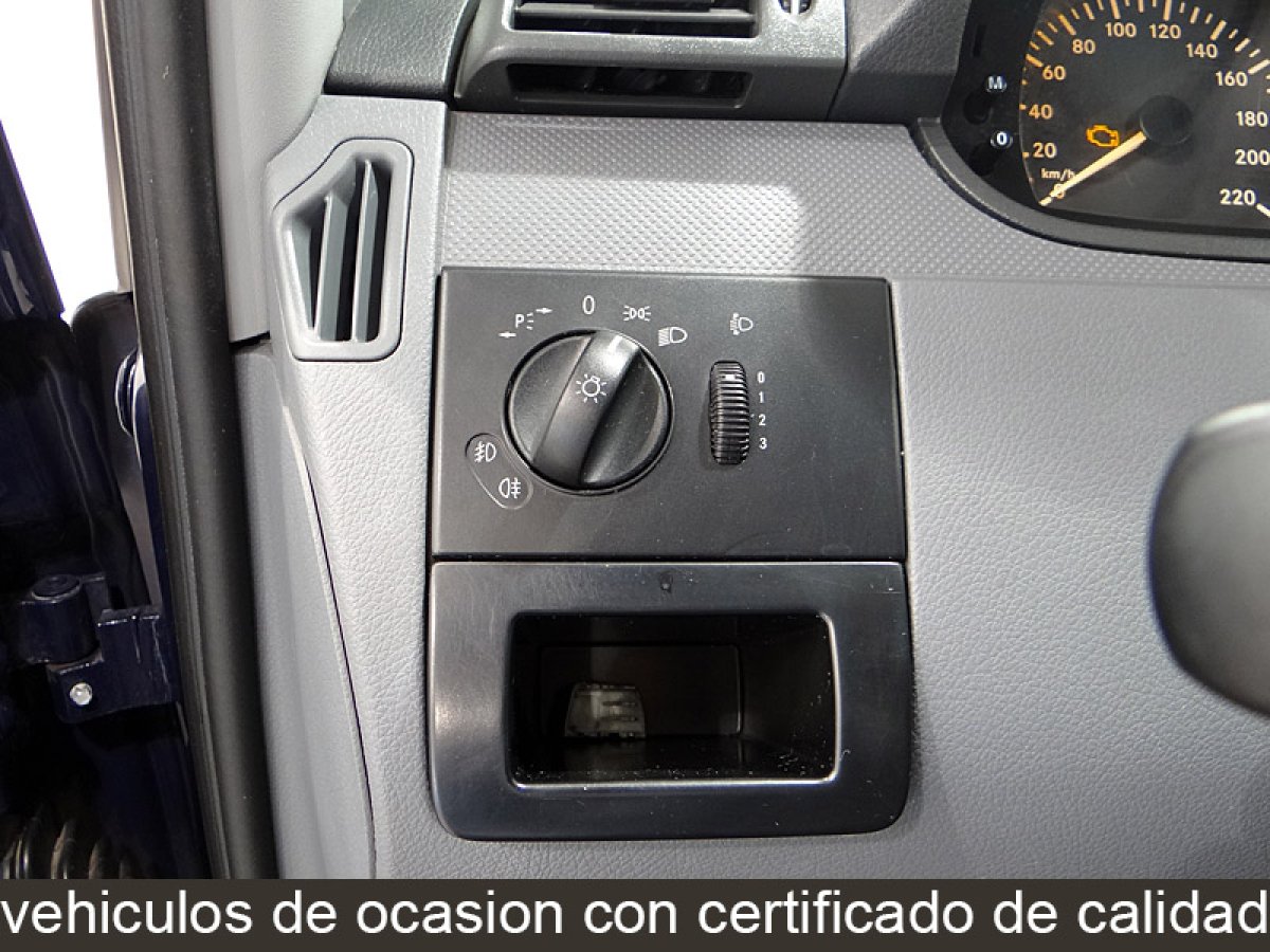 Foto Mercedes-Benz Vito 26