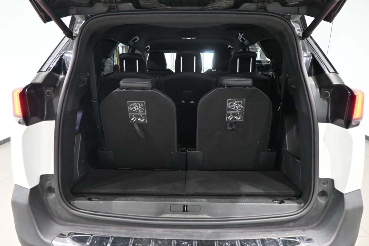 Foto Peugeot 5008 8