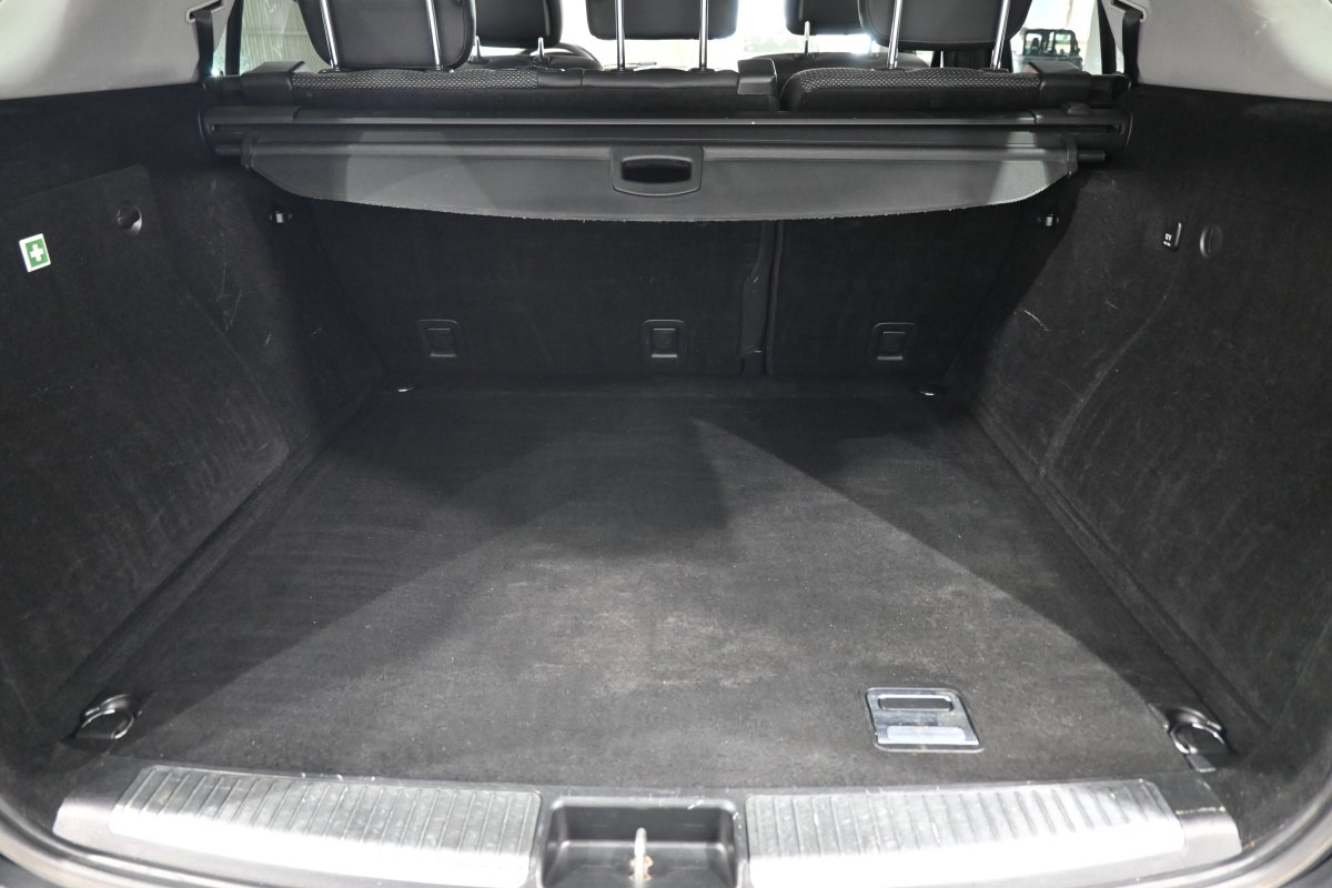 Foto Mercedes-Benz ML 8