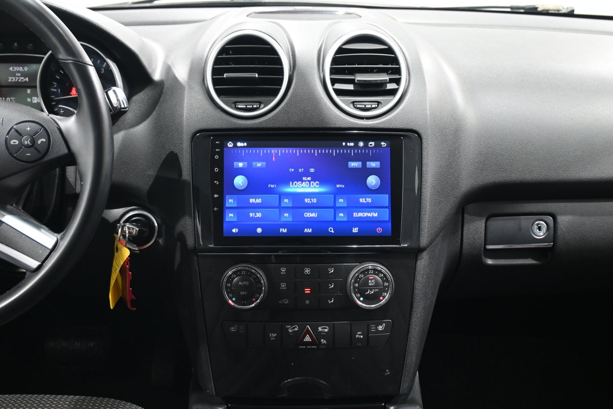 Foto Mercedes-Benz ML 15