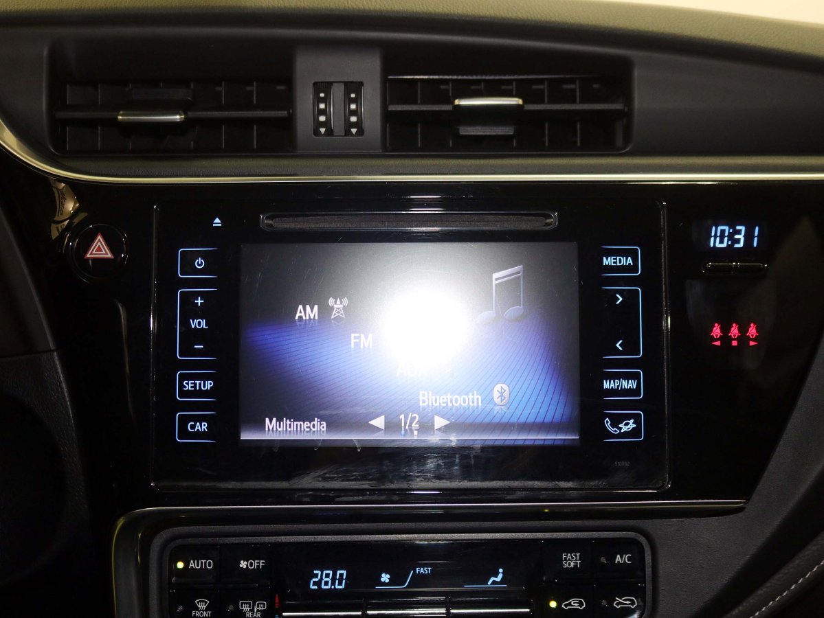 Foto Toyota Auris 24