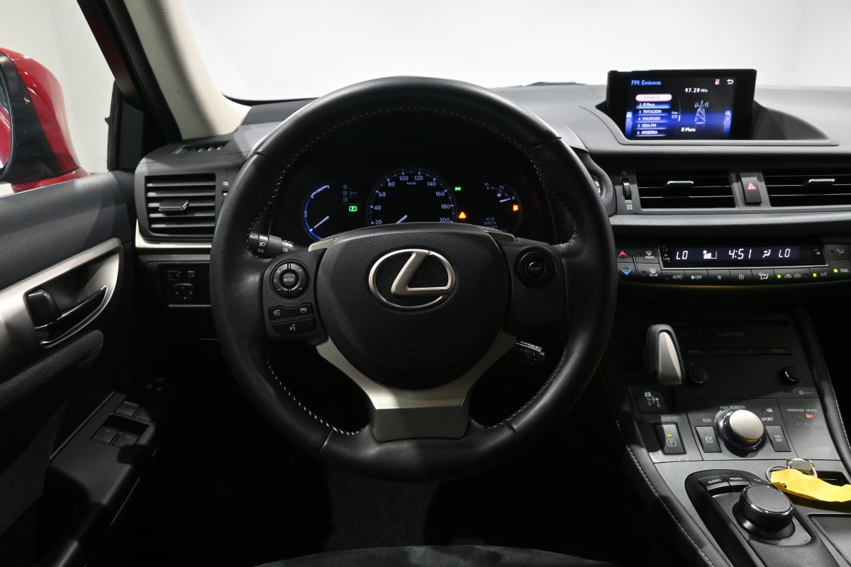 Foto Lexus CT 200h 19