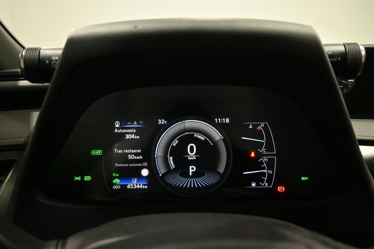 Foto Lexus UX 14