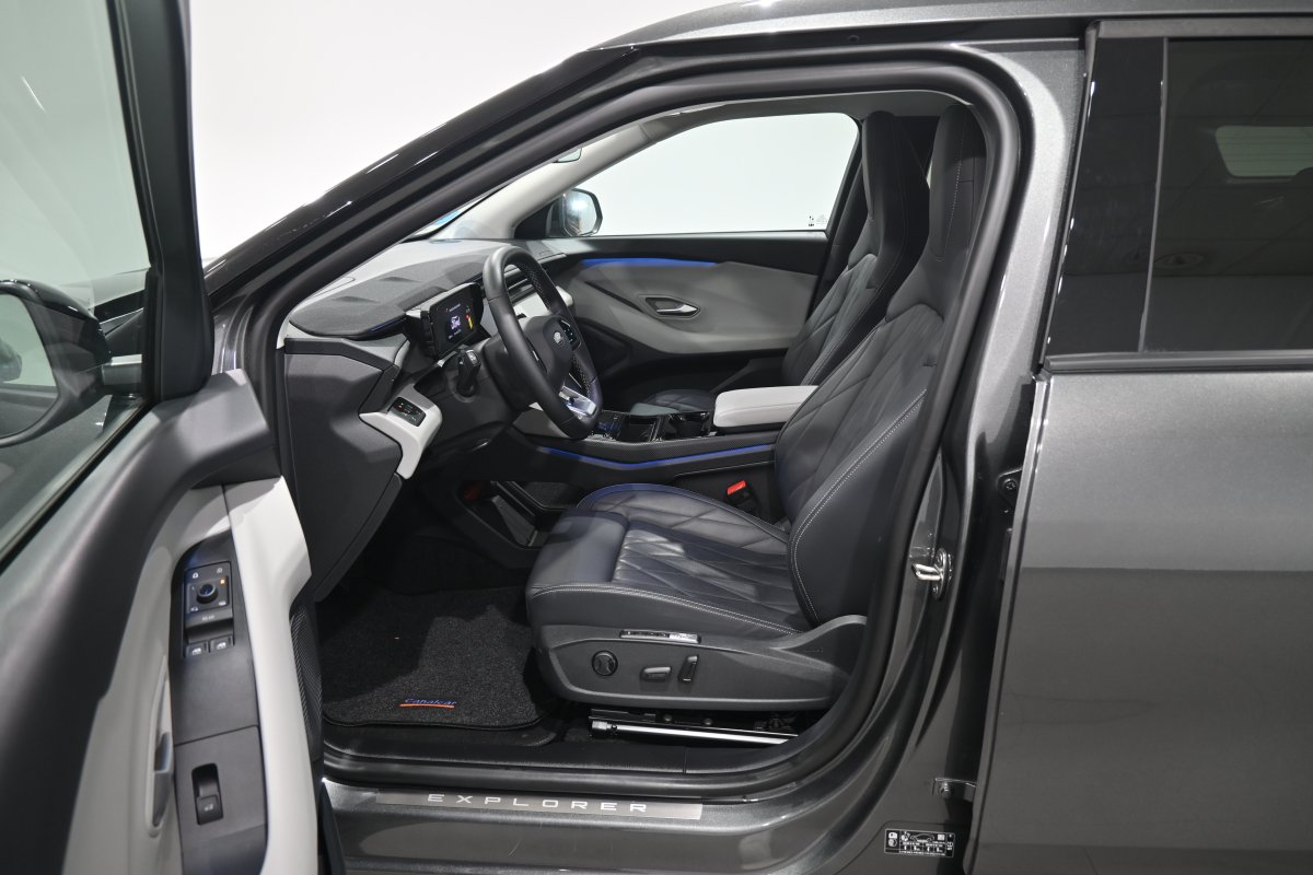 Foto Ford EXPLORER 11