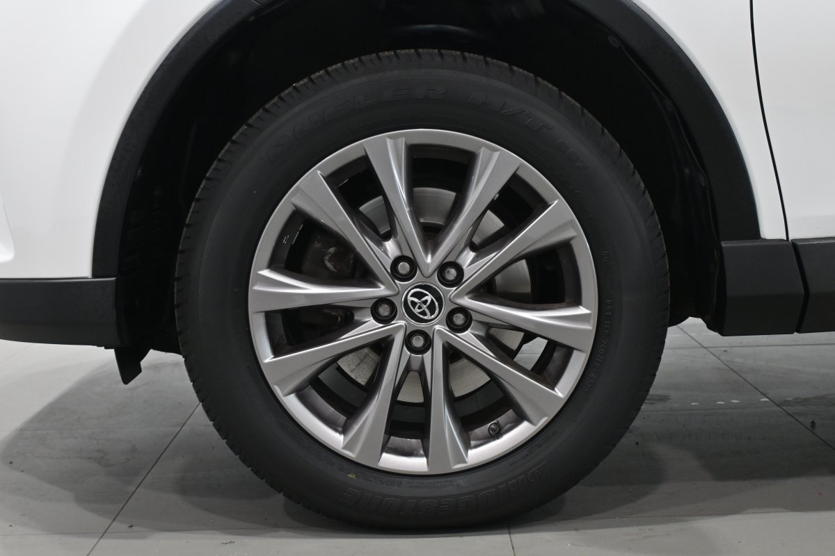 Foto Toyota RAV-4 27