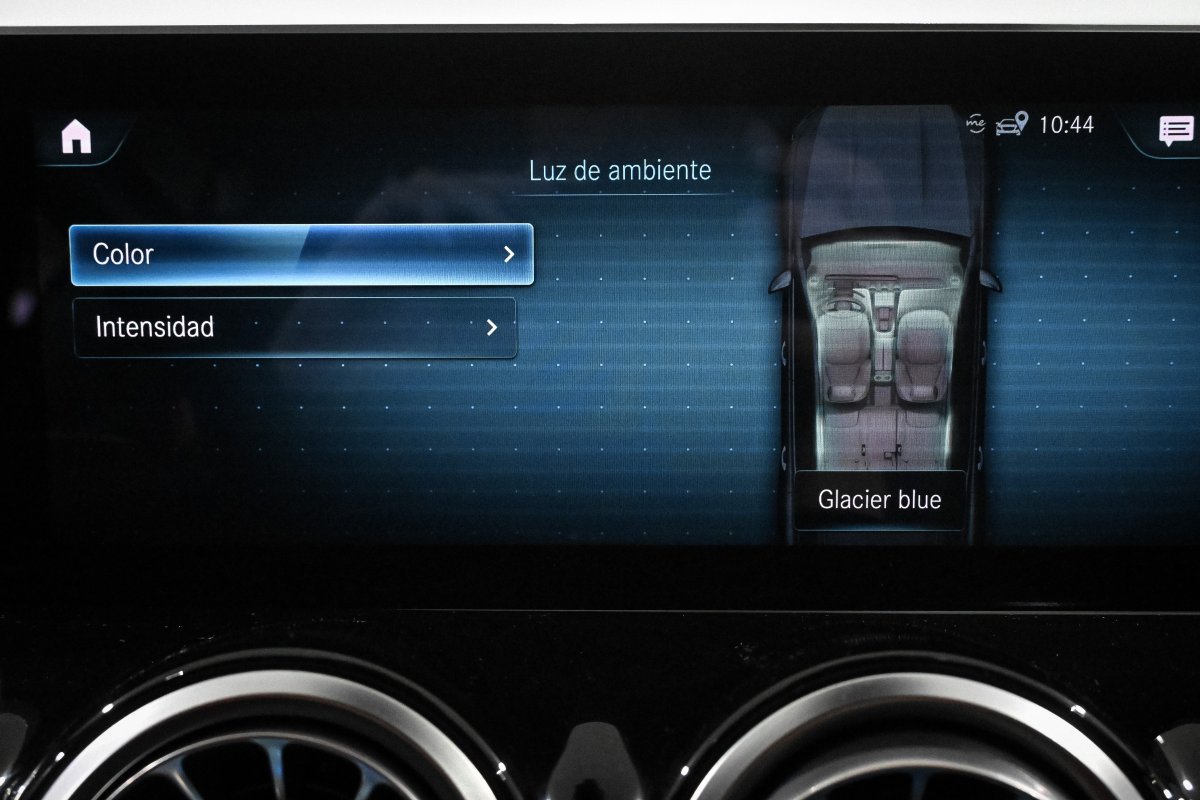 Foto Mercedes-Benz Clase GLB 23