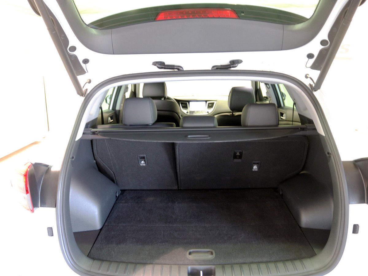 Foto Hyundai Tucson 9