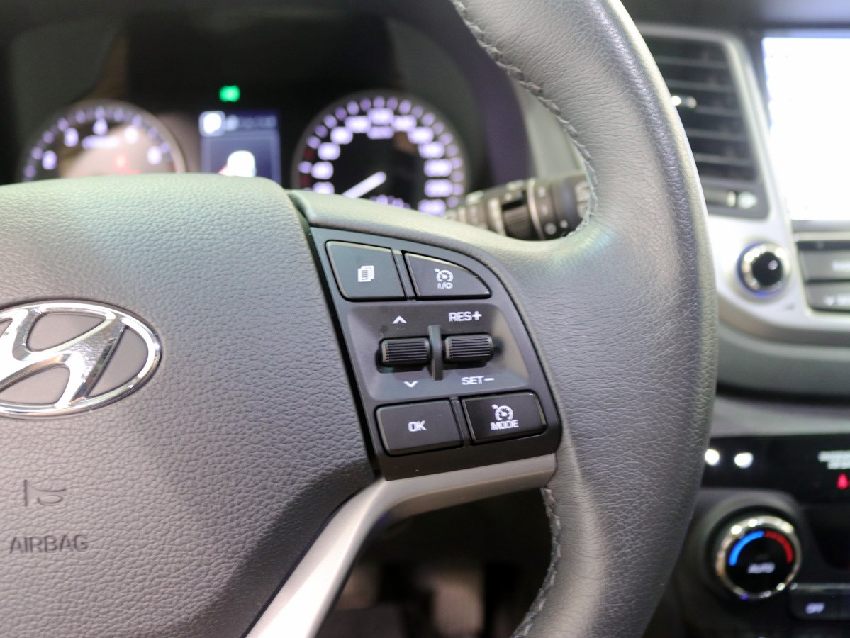 Foto Hyundai Tucson 21